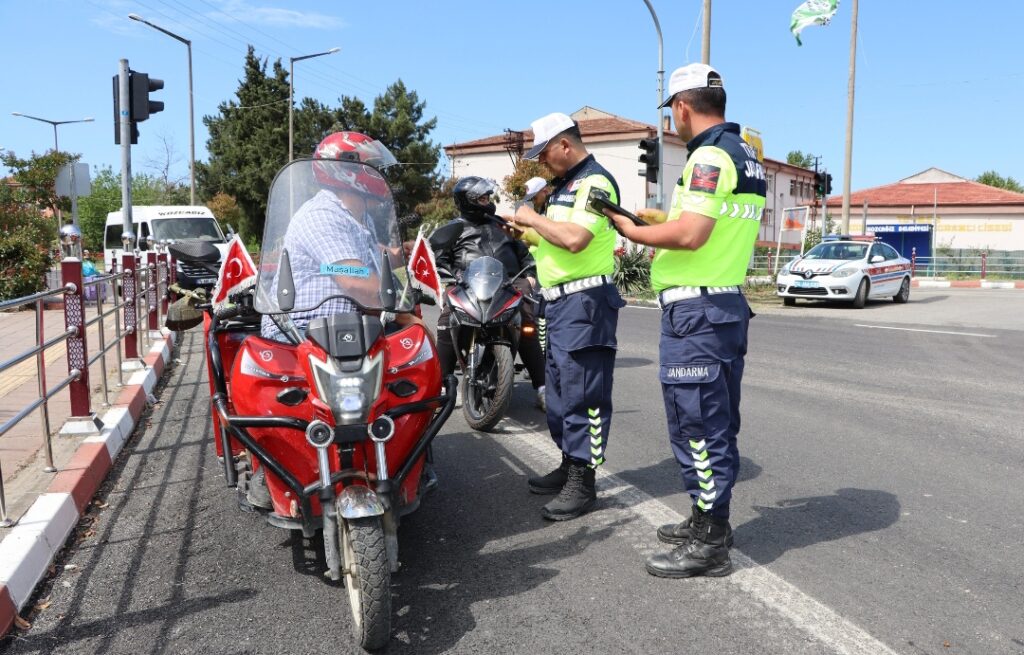 Bartın’da Motosiklet Denetimleri Sıkılaştırıldı: 3 Araç Trafikten Men Edildi