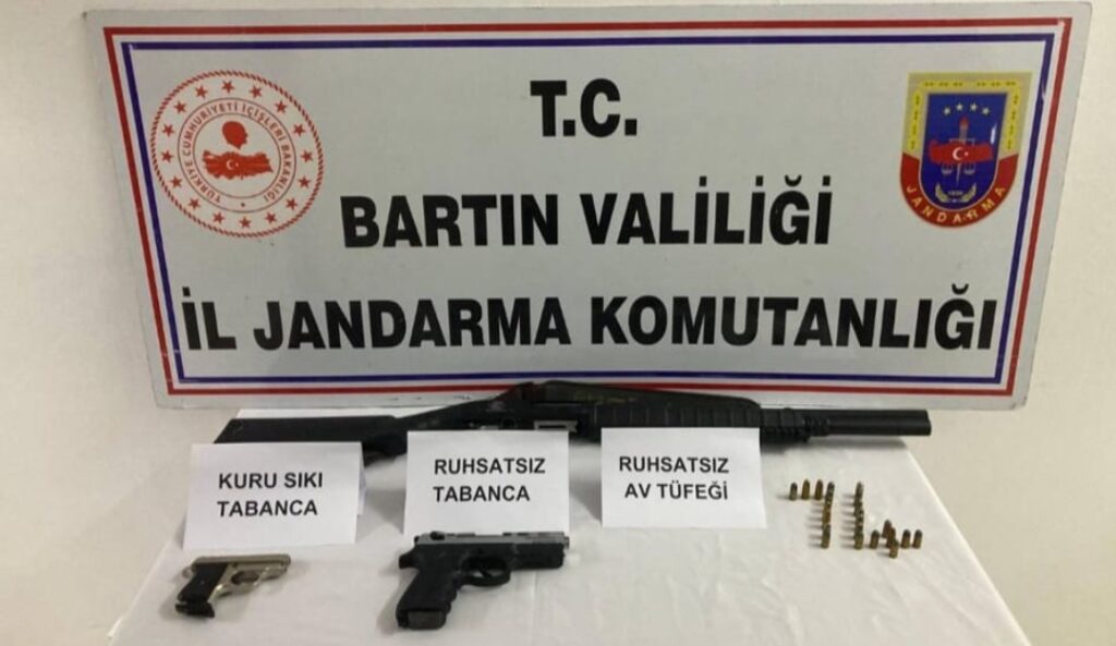 Bartın’da Silah Operasyonu: Ruhsatsız Silahlar Ele Geçirildi